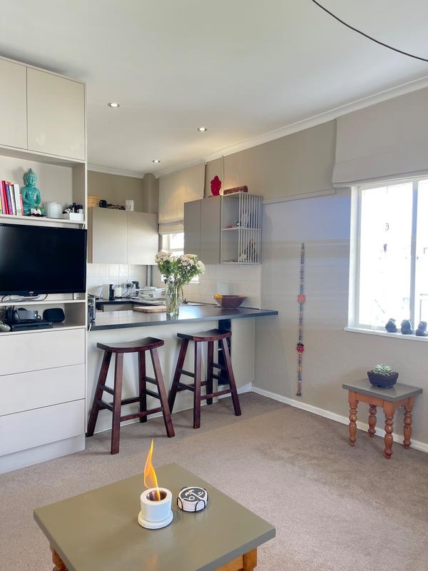 To Let 1 Bedroom Property for Rent in Bantry Bay Western Cape